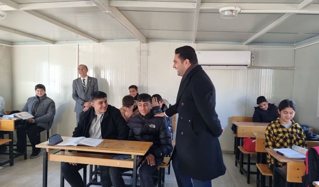 Gölbaşı Kaymakamı Tarık Buğra Seyhan’dan Mesleki ve Teknik Anadolu Lisesi'ne ziyaret 