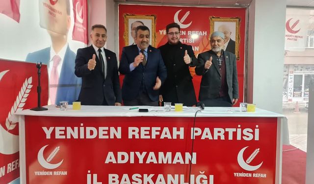 İYİ Parti ve MHP'den ayrılıp Yeniden Refah Partisi'ne katıldılar