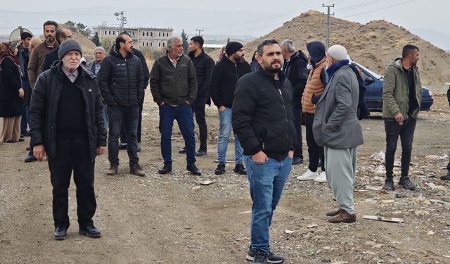 TOKİ Sakinleri Kahta'daki yetkililerden umudu kesince Cumhurbaşkanı’na seslendi  - Videolu Haber