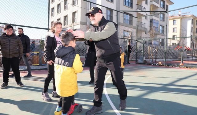 Vali Varol, Örenli Kalıcı Konutları'nda: 'Deprem öncesinden daha canlı bir kent inşa ediyoruz'