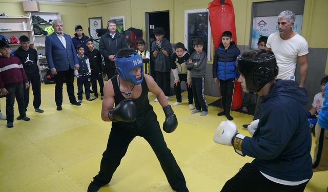 Başkan Tutdere: 'Spora gönül veren gençlerin yanındayız'  - Videolu Haber