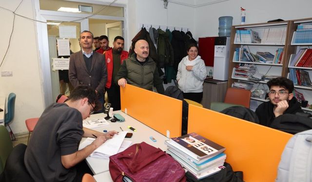 Vali Varol, Adıyaman Gençlik Merkezi'nde gençlerle buluştu 