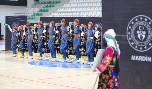 Mardin 'Halk Oyunları Bölge Yarışması'na ev sahipliği yaptı