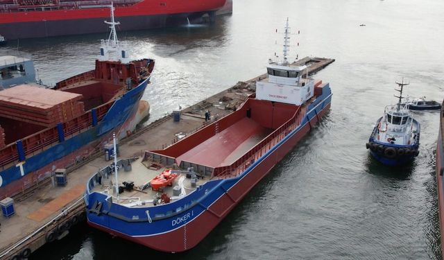 DÖKER-1 Denizdibi Tarama Gemisi Denize İndirildi 