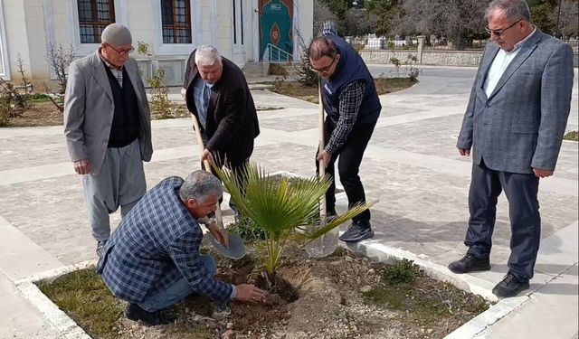 Kıymaz: 'Sahabeye Hizmet Şereftir'