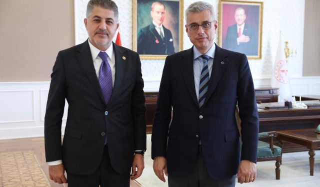 Milletvekili Doç. Dr. İshak Şan’ın ‘14 Mart Tıp Bayramı’ mesajı 