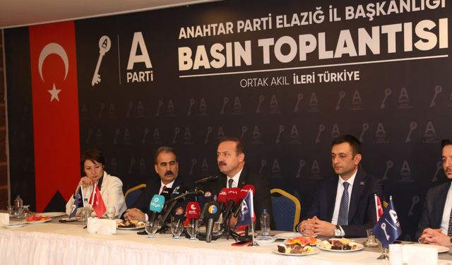 Genel Başkan Ağıralioğlu Elazığ’da konuştu: 'İktidar da muhalefet de bu krizin ortağıdır' 