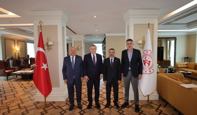 Adıyaman AK Parti Heyetinden Bakan Bak’a ziyaret