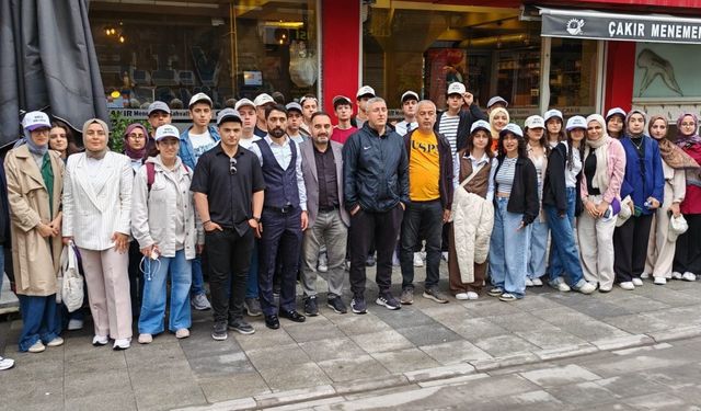 Başkan Teke ve Polat'tan gençlere destek: Kahtalı öğrencilere İstanbul'da ev sahipliği yaptılar 