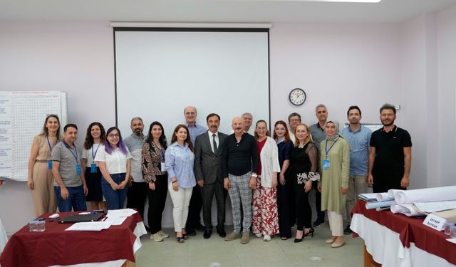 Adıyaman Üniversitesi'nde ‘Eğiticilerin Eğitimi’ programı başarıyla tamamlandı 