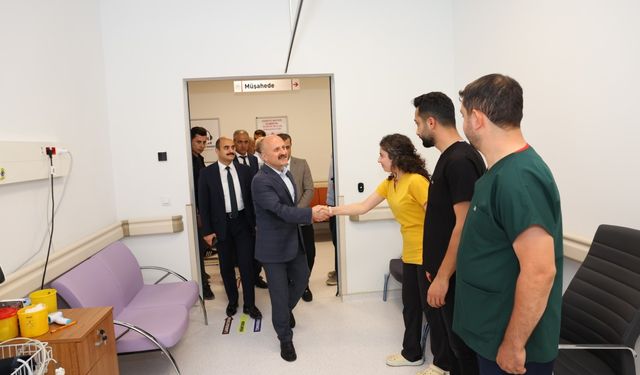 Vali Osman Varol, Çelikhan Devlet Hastanesinde incelemelerde bulundu 