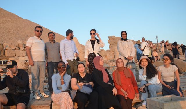 Kültürler Nemrut’ta buluştu 