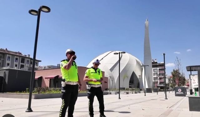 Adıyaman’da, drone destekli trafik denetimi devam ediyor  