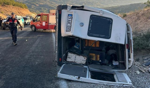 Adıyaman’da tarım işçilerini taşıyan minibüs devrildi: 19 yaralı 