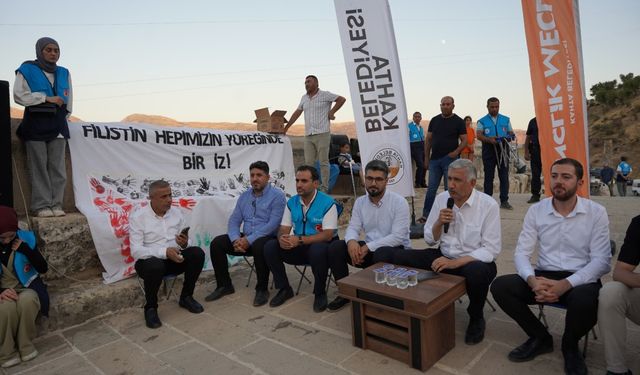 Başkan Hallaç, Cendere Köprüsü’nde gençlerle buluştu