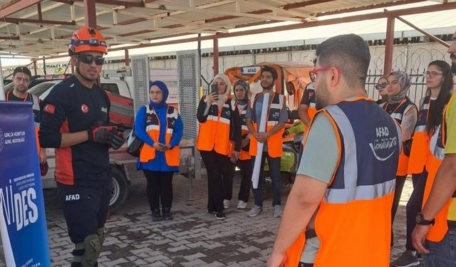 Adıyaman Üniversitesi’nde 'Depreme Hazırlanan Genç Nesiller' eğitimini tamamlandı 