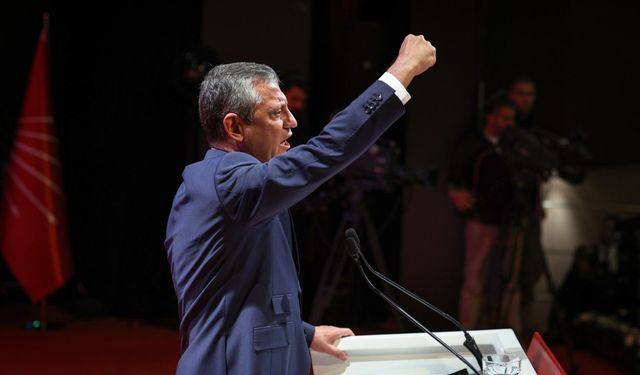 CHP İstanbul İl Başkanlığı’nda kriz: Saat saat gelişmeler 