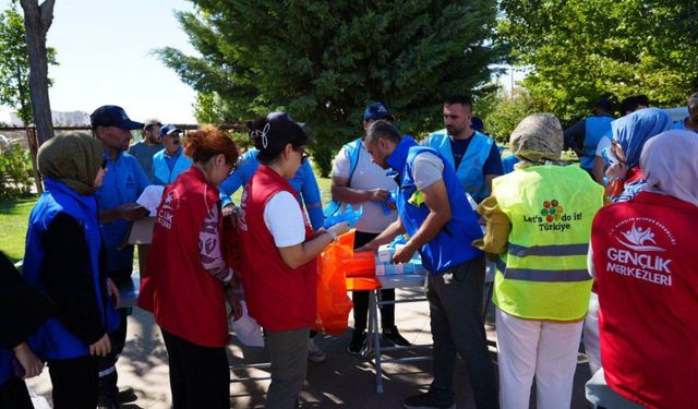 ‘Dünya Temizlik Günü’nde, Adıyaman’da anlamlı etkinlik  - Videolu Haber