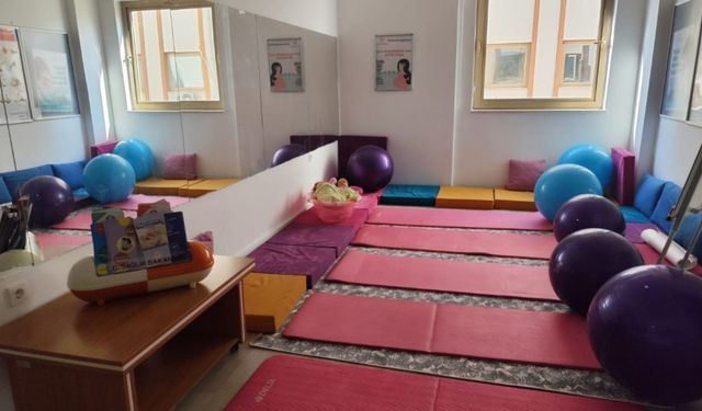 Kahta Devlet Hastanesi’nde gebe okulu açıldı 