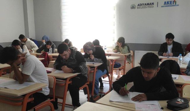 Adıyaman Belediyesi'nden gençlere YKS desteği yoğun ilgiyle karşılandı - Videolu Haber