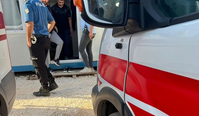 Adıyaman'da aile içi tartışma sonrası genç, babasını bıçakla yaraladı - Videolu Haber