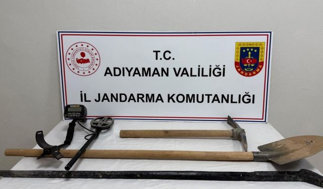 Adıyaman'da define arayan şahıslar jandarmaya yakalandı