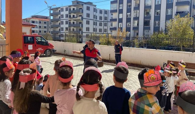 Besni'de Tohum Anaokulu öğrencilerine 'yangın güvenliği' eğitimi