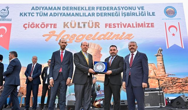 KKTC Cumhurbaşkanı Tatar'dan Adıyamanlı İş İnsanı Teke'ye Teşekkür Plaketi