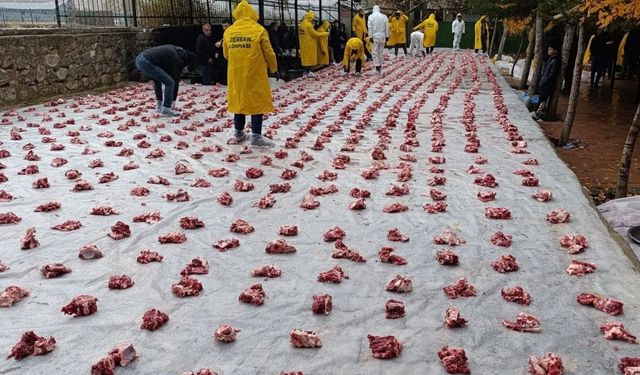 180 Yıllık Zerban Lokması Geleneği Bulam'da Büyük Katılımla Yaşatıldı