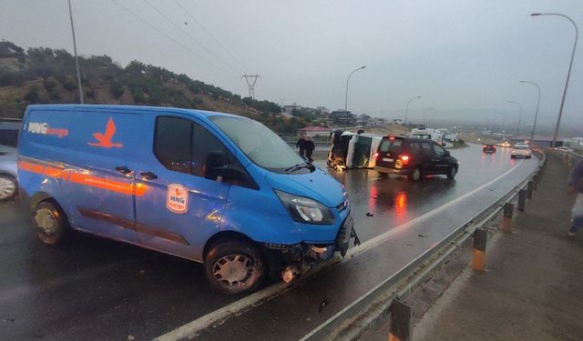 Kahramanmaraş'ta Zincirleme Trafik Kazası: 9 Araç Birbirine Girdi