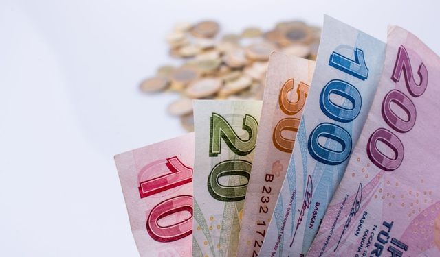 2026 yılı için asgari ücret 28 bin 75 TL olarak belirlendi: Artış oranı yüzde 27 oldu