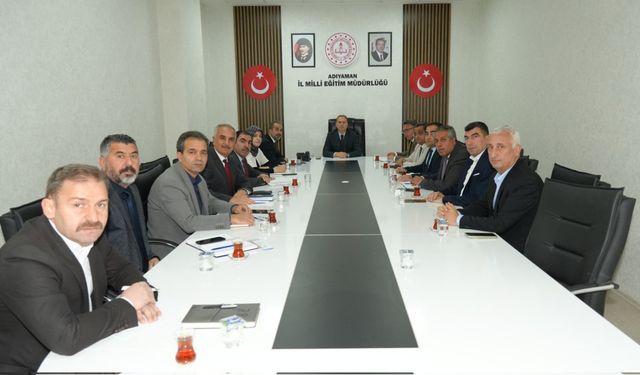 Adıyaman İl Milli Eğitim Müdürlüğü'nde haftalık değerlendirme toplantısı gerçekleştirildi