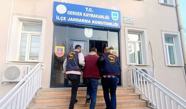 Adıyaman'da aranan şahıs Jandarma operasyonu ile yakalandı