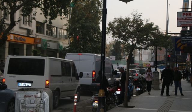 Adıyaman'da esnaf şikayetçi: 'Yoğunluk Altınşehir'e kaydı, Çarşı Projesi bir an önce hayata geçirilmeli' - Videolu Haber