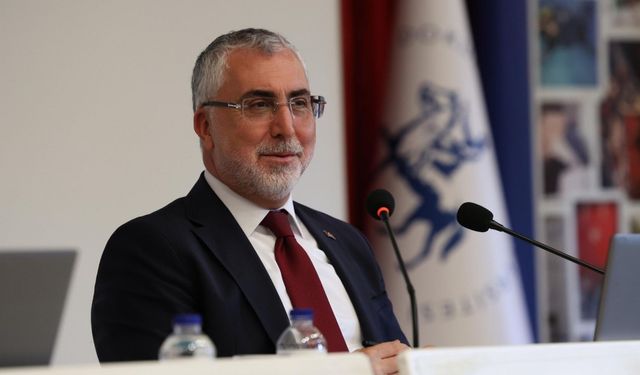 Bakan Işıkhan'dan çağrı: 'Asgari ücret görüşmelerinde tüm tarafların masada olmasını istiyoruz'