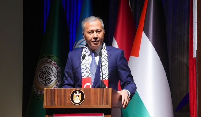 Bakan Yerlikaya: 'Ankara'da tefecilik ve yağma operasyonunda 25 şüpheli yakalandı' - Videolu Haber