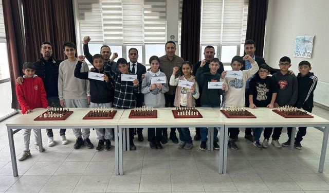 Malatya'da Semt Konakları öğrencileri satranç turnuvasında buluştu