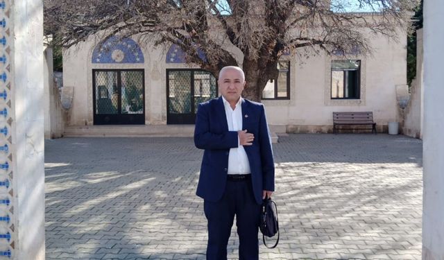 Yazar Hüseyin Turhal tarafından Ap Aziz Dede'nin hayatını romanlaştırıyor