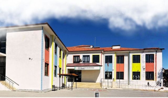 Besni'de 2025 yılı eğitim yatırımları kapsamında çok sayıda okul hizmete açıldı