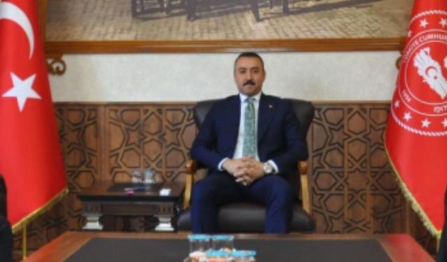 Çelikhan Kaymakamı Pelvan: 'Malatya Karayolu'nu kapattık, zorunlu olmadıkça trafiğe çıkmayın' - Videolu Haber
