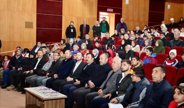 Kahta Kaymakamı Soysal, '40 hadis yarışması' programına katıldı