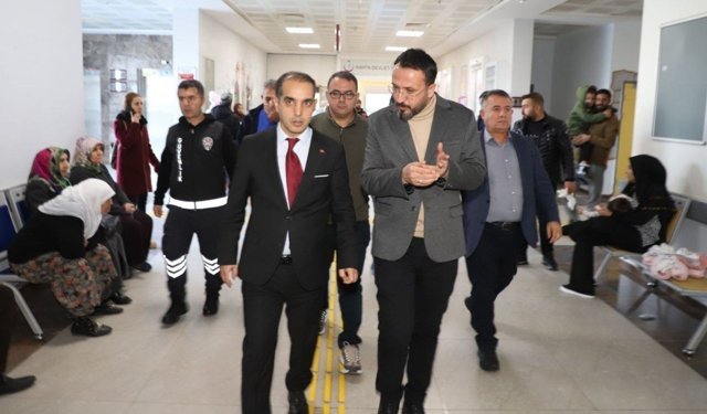 Prof. Dr. Şirik, Kahta Devlet Hastanesi Acil Servisi'nde incelemelerde bulundu