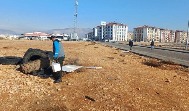 Adıyaman Belediyesi, Örenli TOKİ'de haşereyle mücadele çalışmalarını sürdürüyor