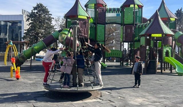 Adıyaman'da bahar havası: Aileler parklara akın etti