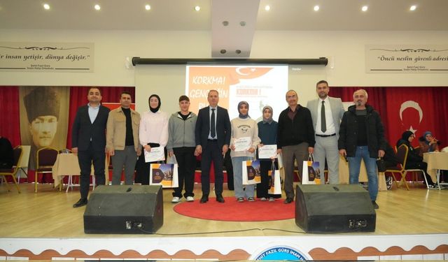 Adıyaman'da 'Korkma! Gençliğin Ruhu Burada' Bilgi Yarışması İl Finali Gerçekleştirildi