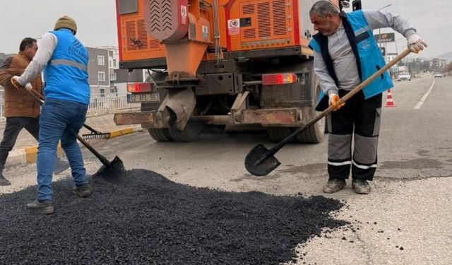 Adıyaman'da yol bakım çalışmaları devam ediyor - Videolu Haber
