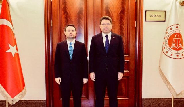 Akın Gürlek, Adalet Bakanlığı görevini Yılmaz Tunç'tan devraldı