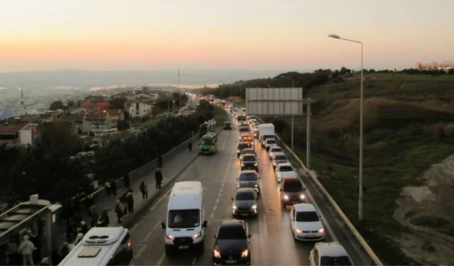 İkinci el araçta PTT sorgusuyla  kilometre oyunu önleniyor