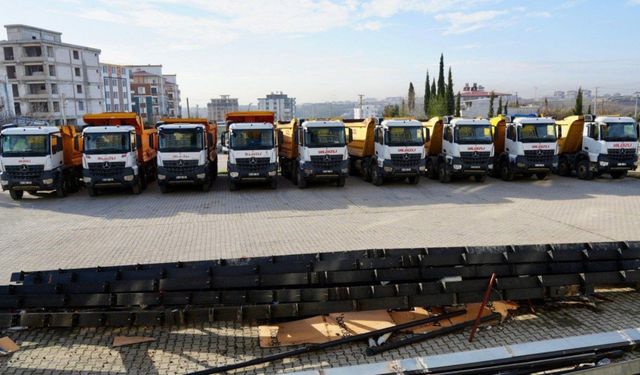 Kocaeli'den Adıyaman'a 13 adet iş makinesi desteği - Videolu Haber