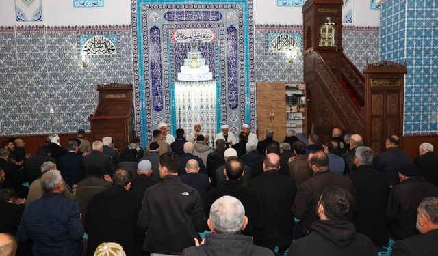 Mevlid-i Şerif ile deprem şehitleri anıldı